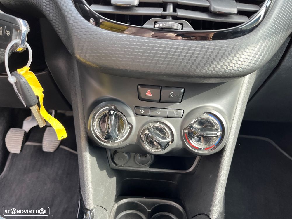 Peugeot 2008 1.5 BlueHDi Signature - 35