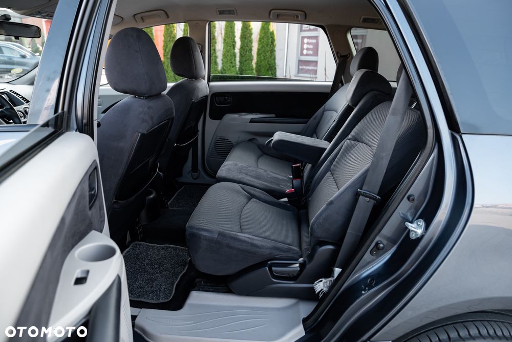 Mitsubishi Grandis 2.4 Invite - 19