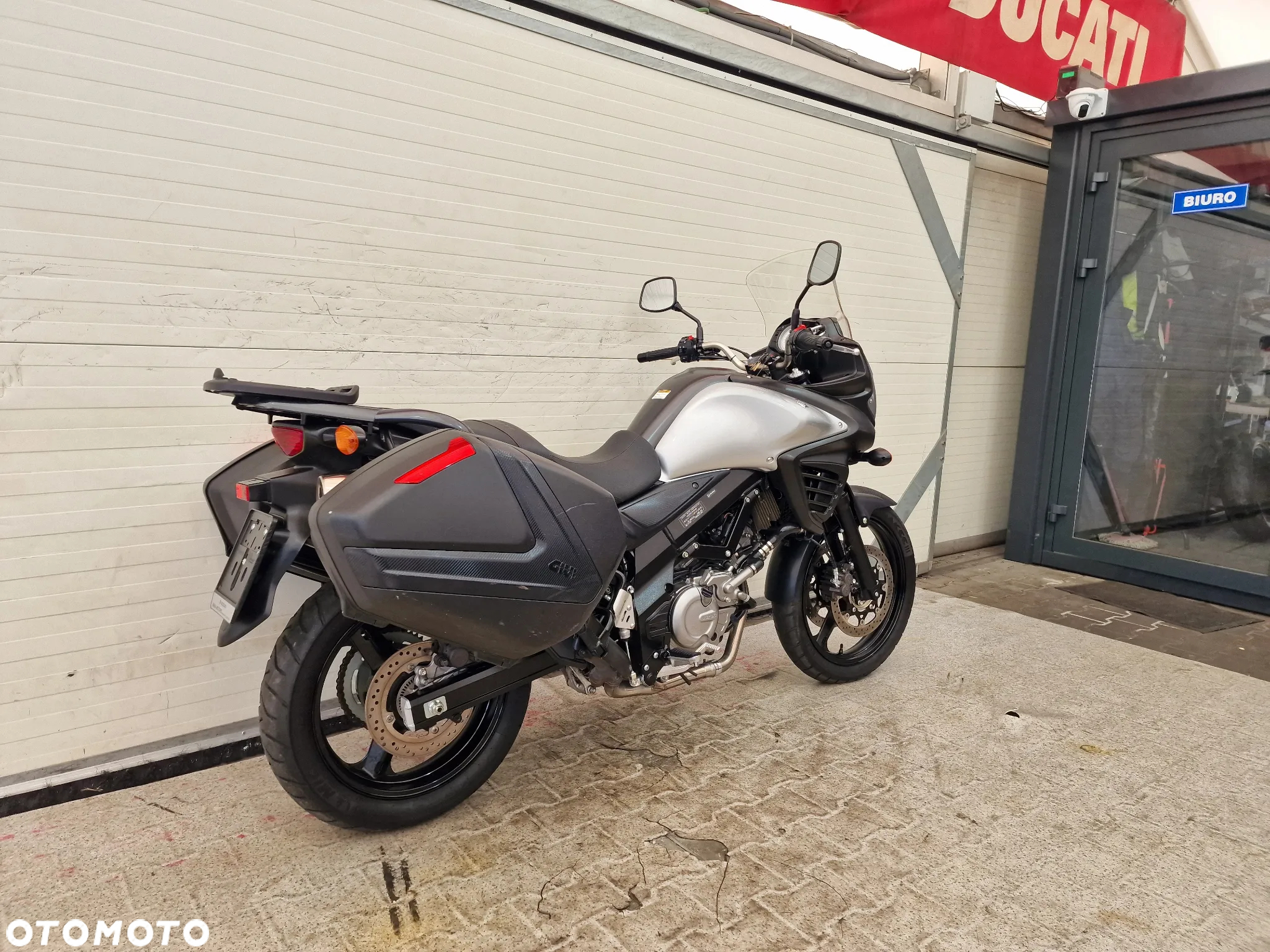 Suzuki DL - 23