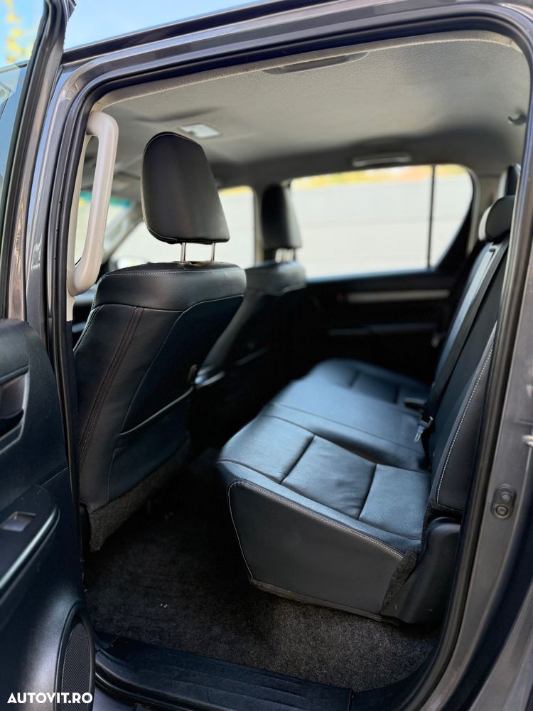 Toyota Hilux 4x4 Double Cab Comfort - 7