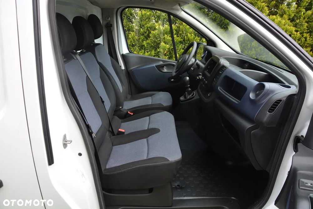 Opel Vivaro - 9