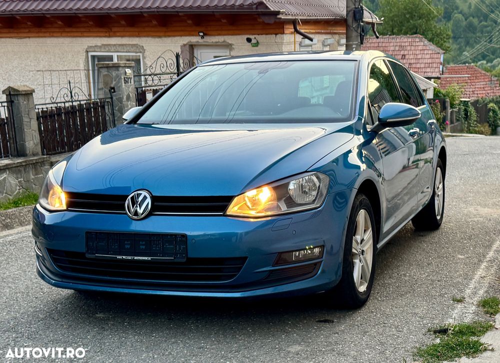 Volkswagen Golf 1.2 TSI BMT Comfortline - 32