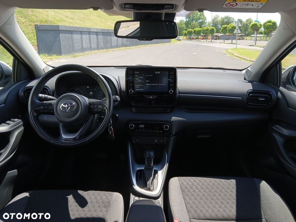 Toyota Yaris Hybrid 1.5 Comfort - 23