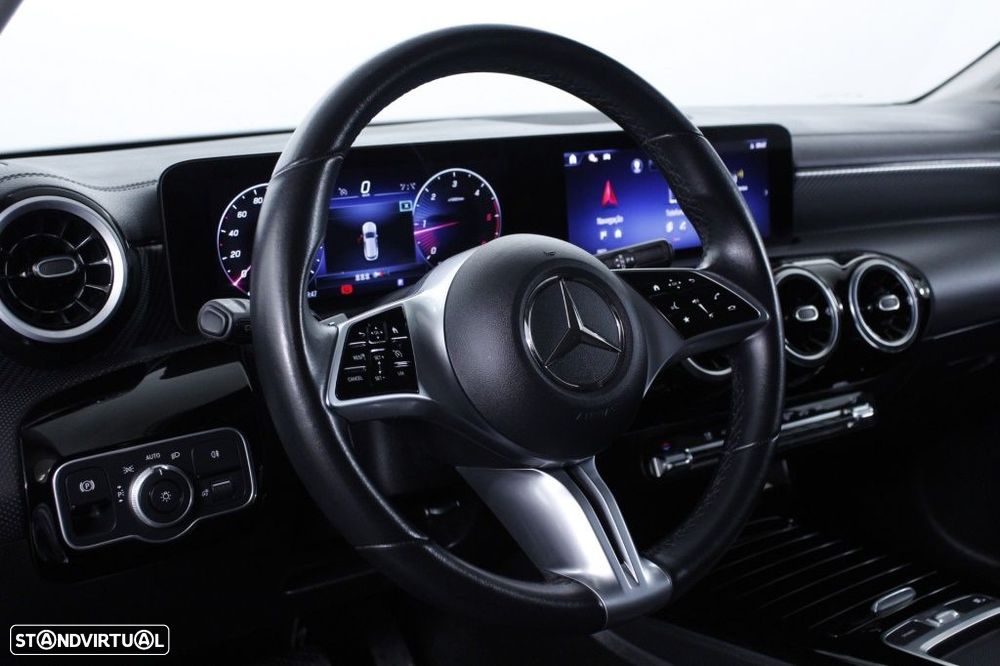 Mercedes-Benz CLA 180 d Shooting Brake Progressive Aut. - 23