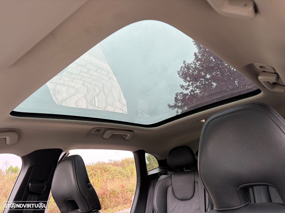 Volvo V40 1.6 D2 Eco Summum - 19