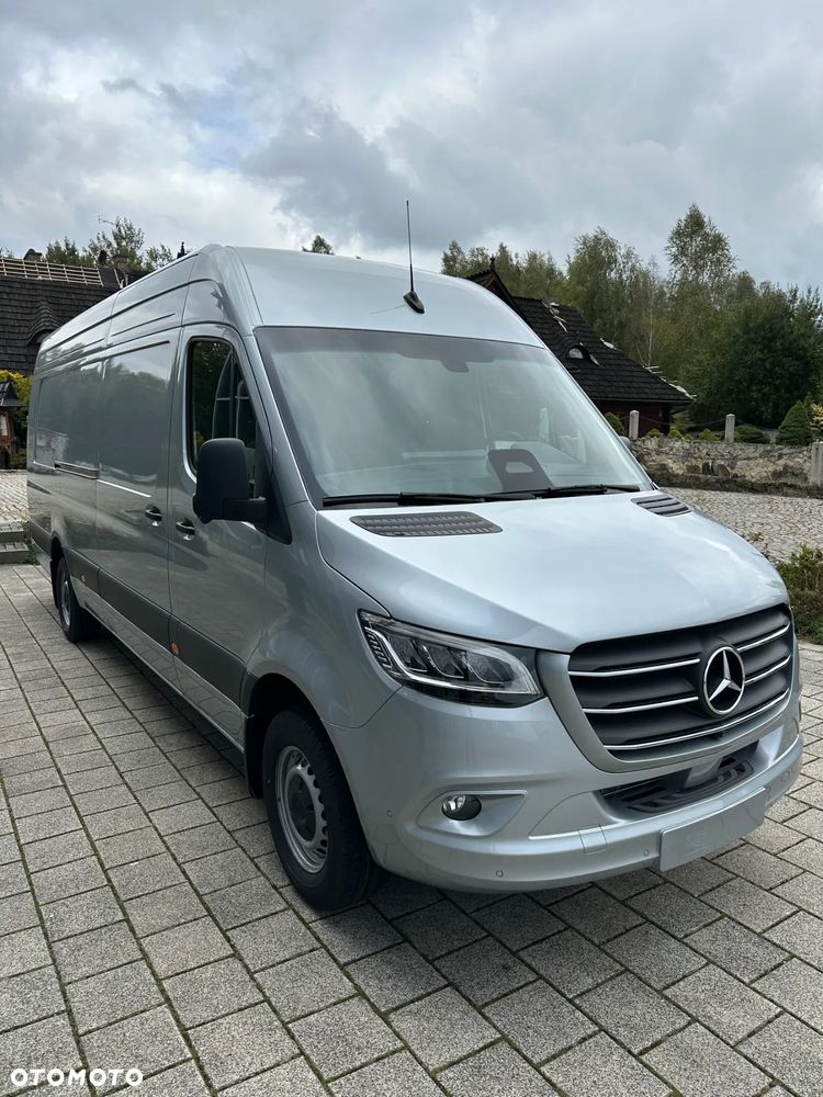 Mercedes-Benz Sprinter - 4
