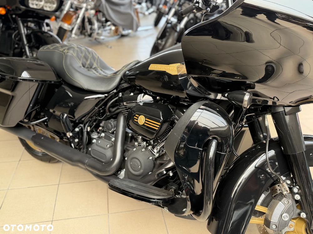 Harley-Davidson Touring Road Glide - 13