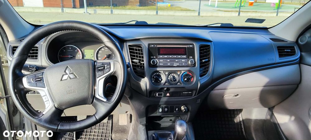 Mitsubishi L200 - 28