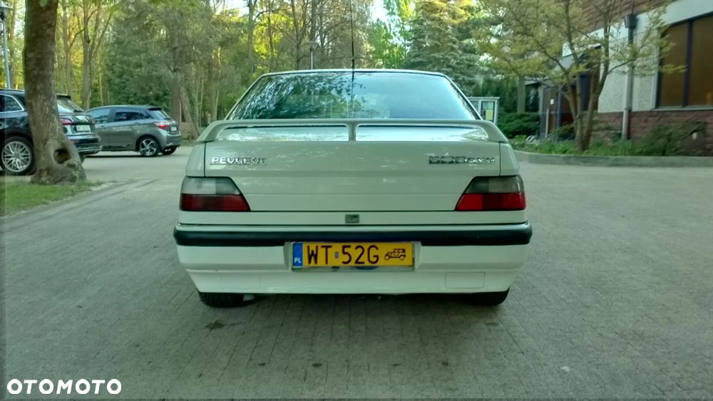 Peugeot 605 - 6