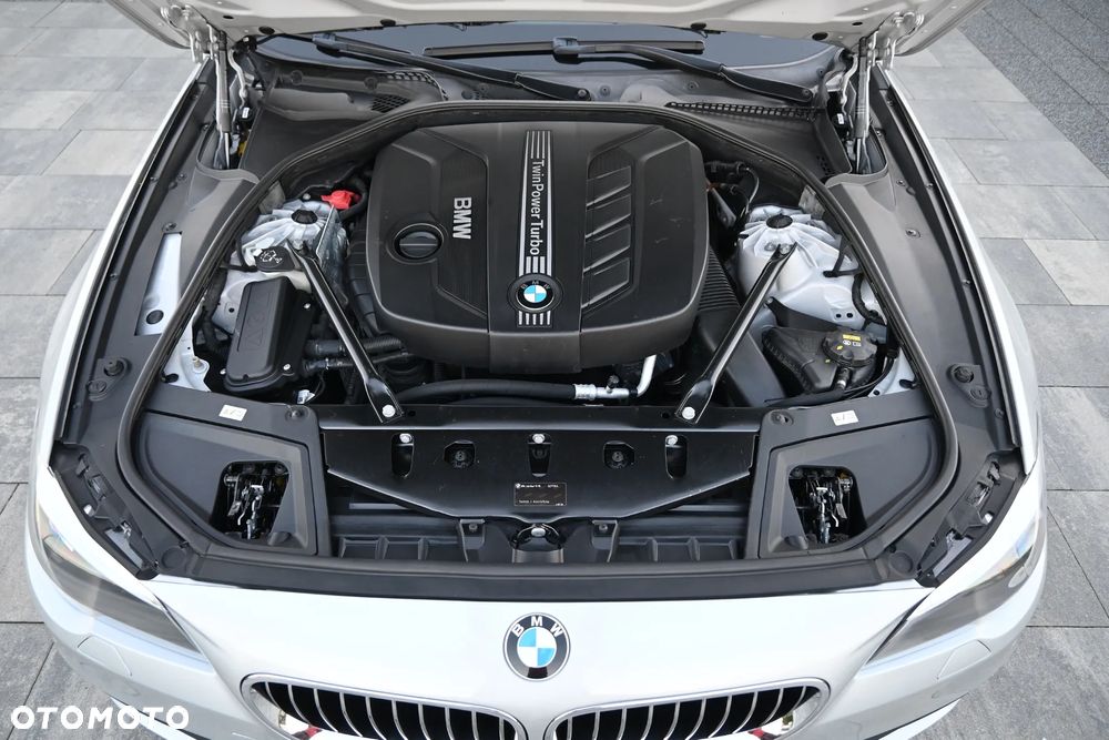 BMW Seria 5 525d - 26