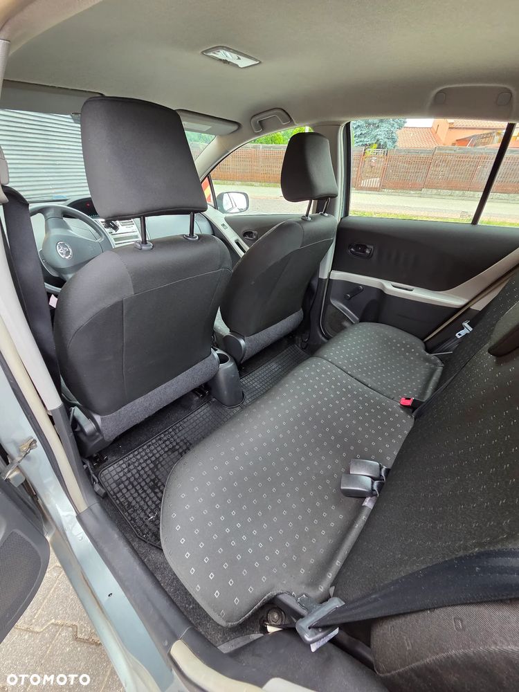 Toyota Yaris - 9