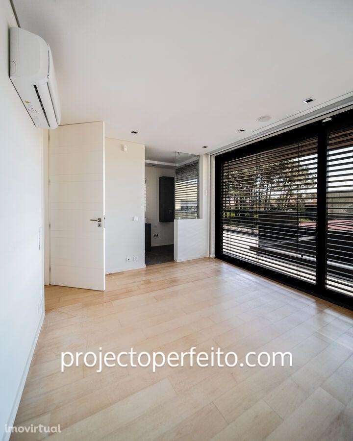 Moradia Isolada T3+1 Venda em Canidelo,Vila Nova de Gaia - Grande imagem: 2/16