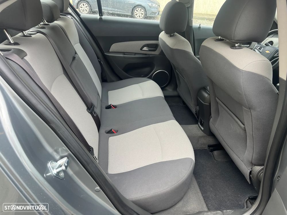 Chevrolet Cruze 2.0 VCDi LT - 16