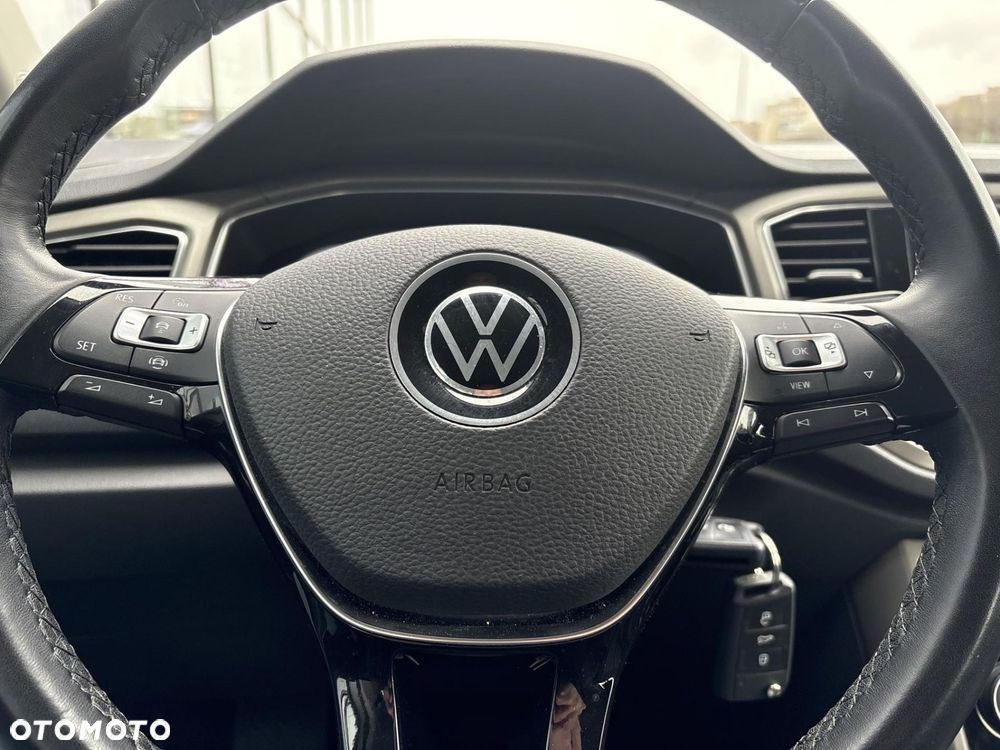 Volkswagen T-Roc 1.0 TSI Advance - 22