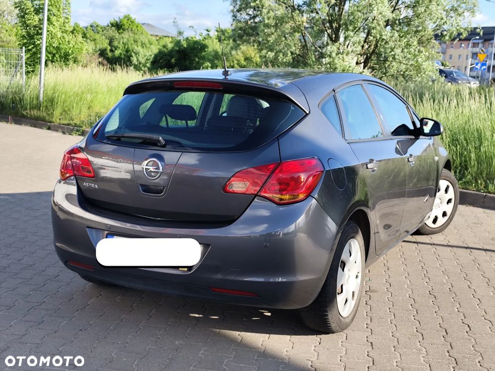 Opel Astra 1.6 Enjoy - 3