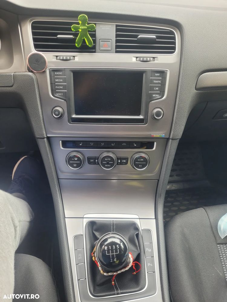 Volkswagen Golf Variant 1.6 TDI BlueMotion Technology Lounge - 22