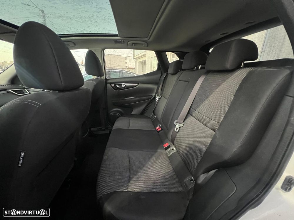 Nissan Qashqai 1.5 dCi DPF acenta - 20