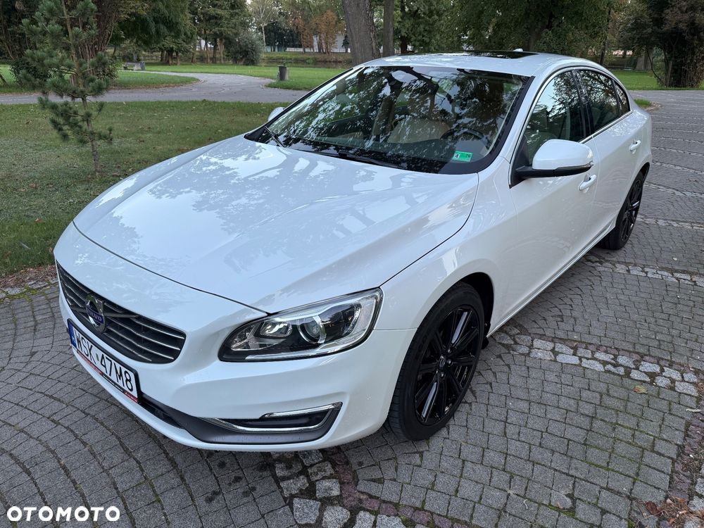 Volvo S60 - 1