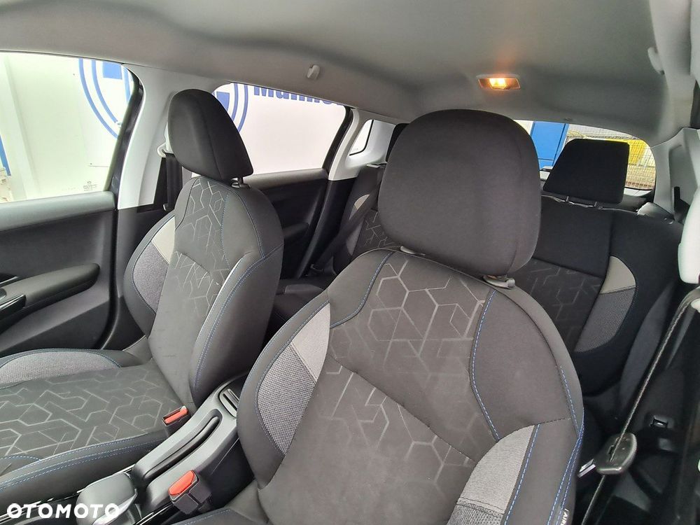 Peugeot 2008 1.2 Pure Tech GPF Signature S&S - 26