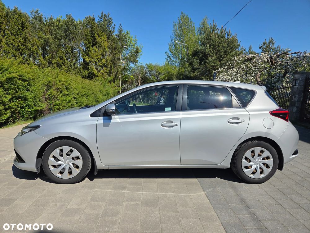Toyota Auris 1.6 Premium - 9