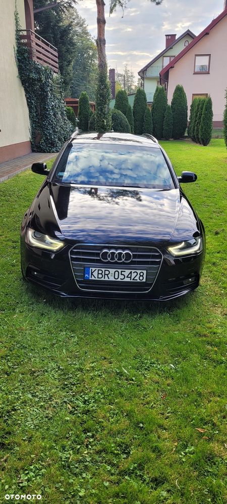 Audi A4 2012 photo 3