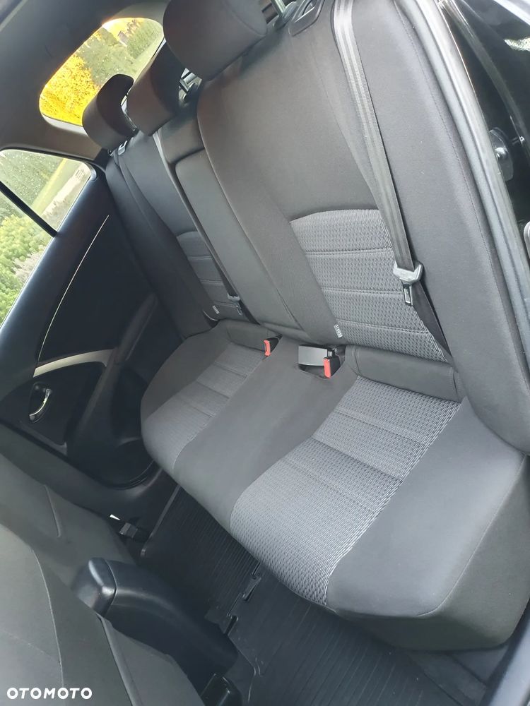 Toyota Avensis 1.8 Multidrive S Executive - 23