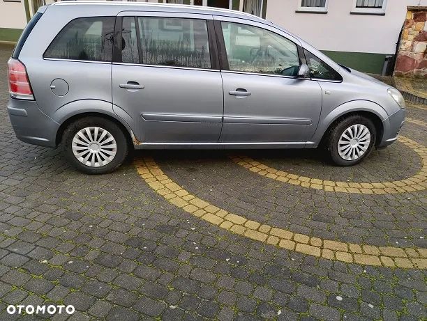 Opel Zafira 1.8 - 6