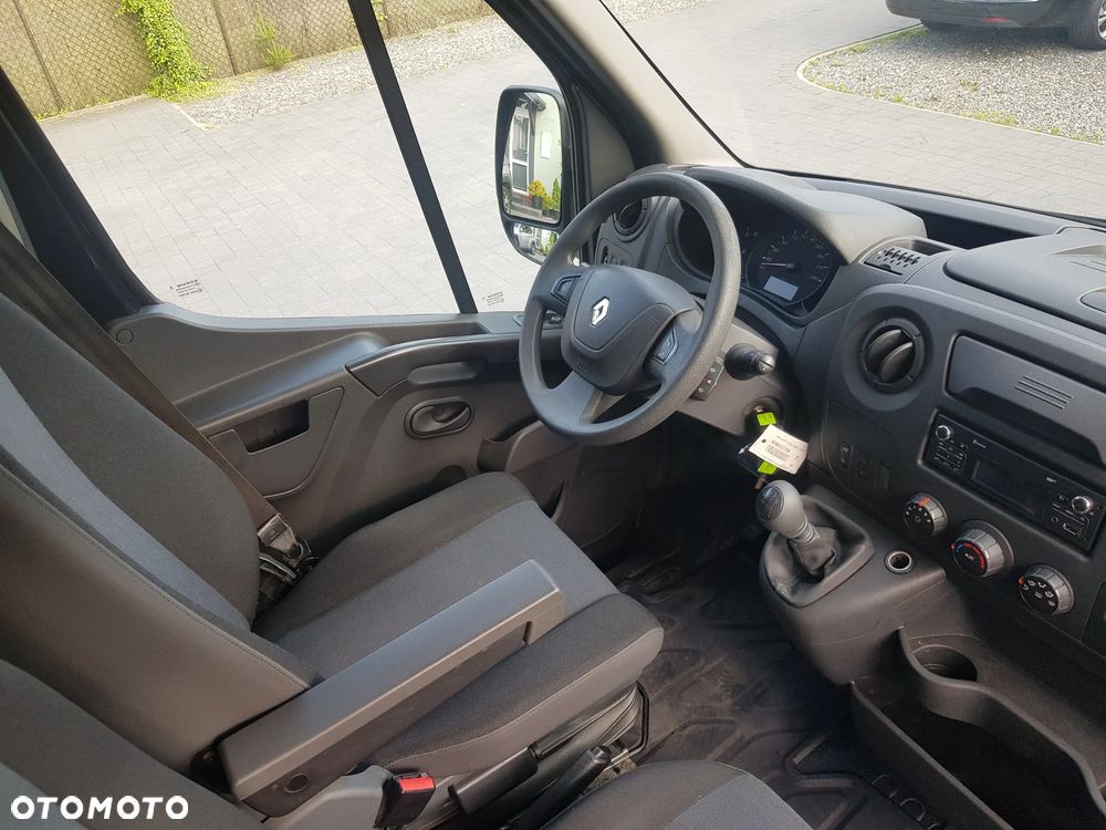 Renault 2.3dCi L2H2 3.5t Pack Clim 4d - 16