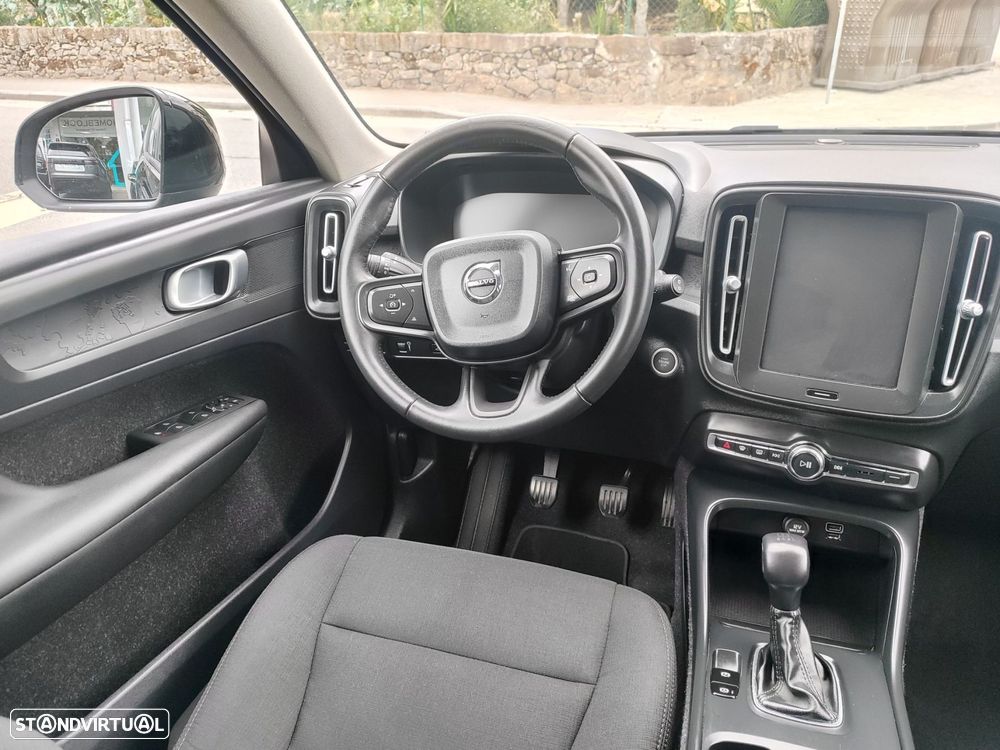 Volvo XC 40 2.0 D3 Momentum Core - 10