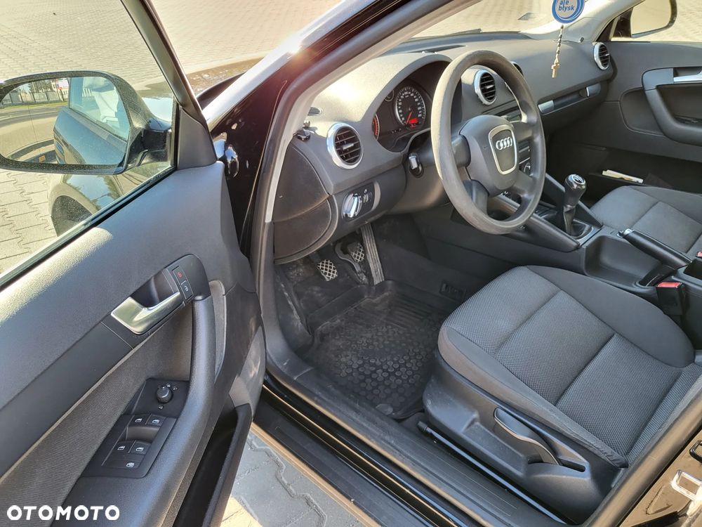 Audi A3 Sportback - 9