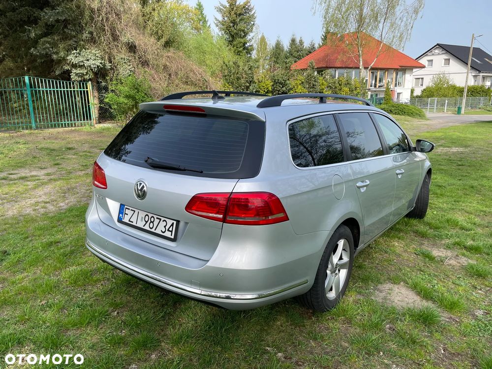 Volkswagen Passat 2.0 TDI DSG Highline - 13