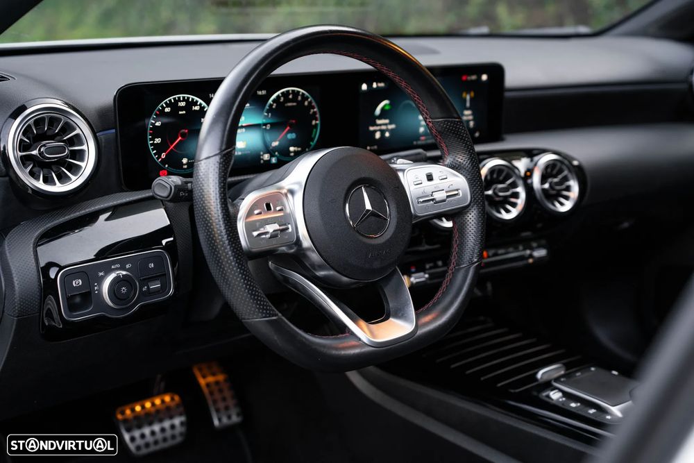Mercedes-Benz A 250 e 8G-DCT AMG Line Advanced - 22