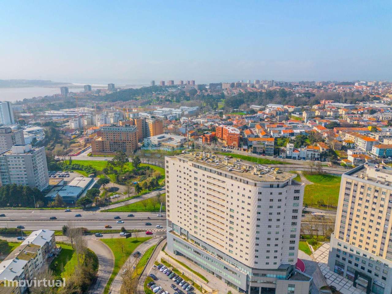 Penthouse T4 de Luxo na Av. da Boavista com Vistas Mar, Rio e Cidade - Grande imagem: 2/53