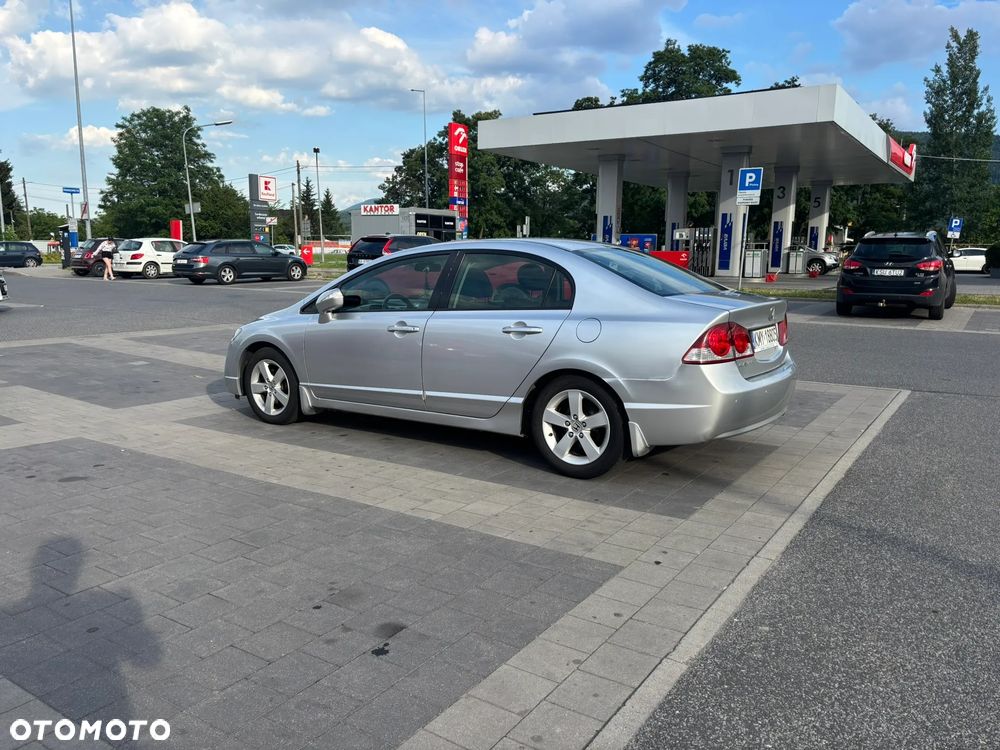 Honda Civic 1.8 Executive - 2