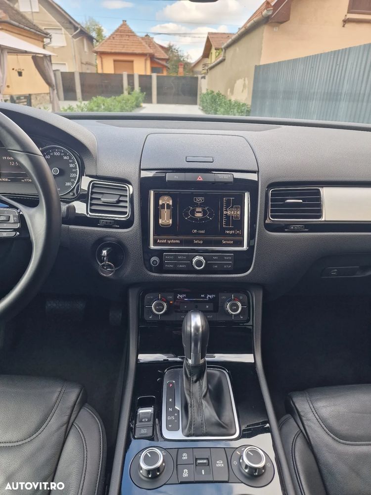 Volkswagen Touareg - 13