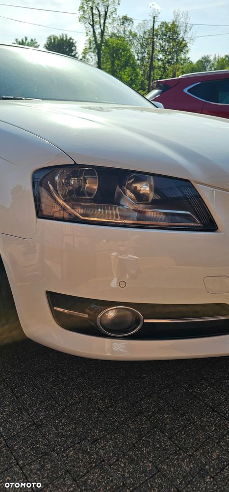 Audi A3 Sportback 1.6 TDI DPF Attraction - 9