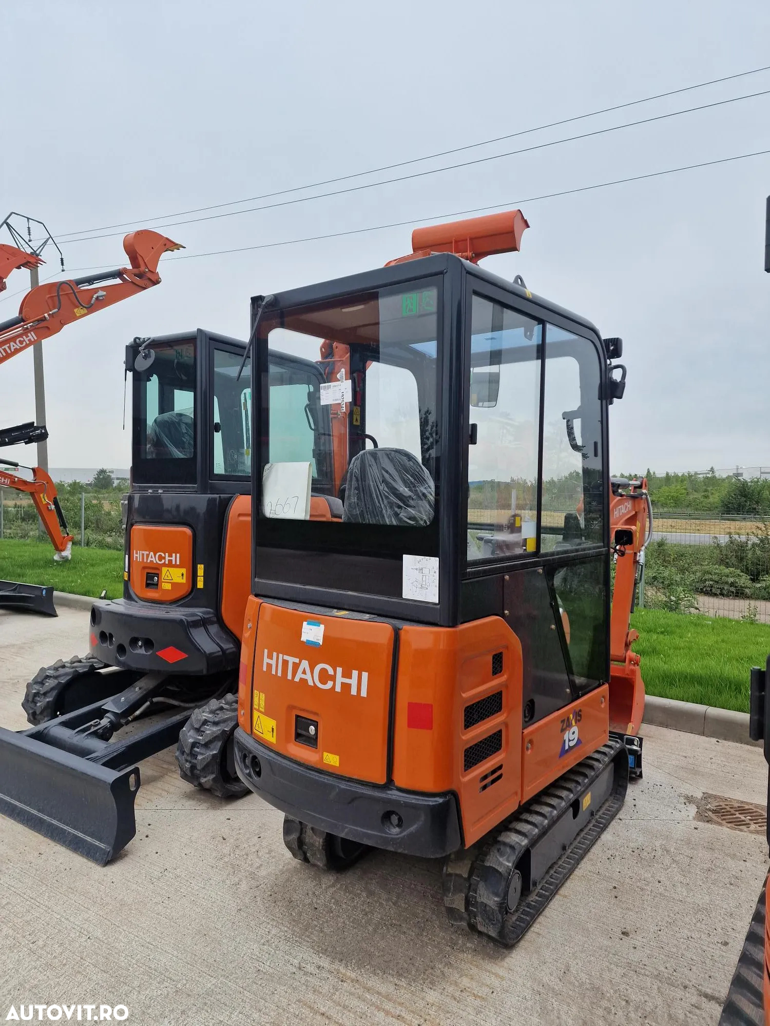 Hitachi ZX19-6, 2 tone, Cabina inchisa, inst picon, senie extensibile, cupa lat 400mm, garantie 1 an, posibilitate leasing, produsa in JAPONIA-PROMOTIE 26500 EUR+Tva - 9