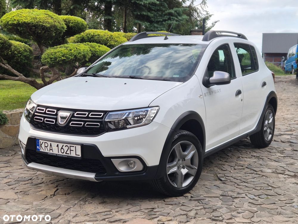 Dacia Sandero Stepway TCe 90 (S&S) Celebration - 9