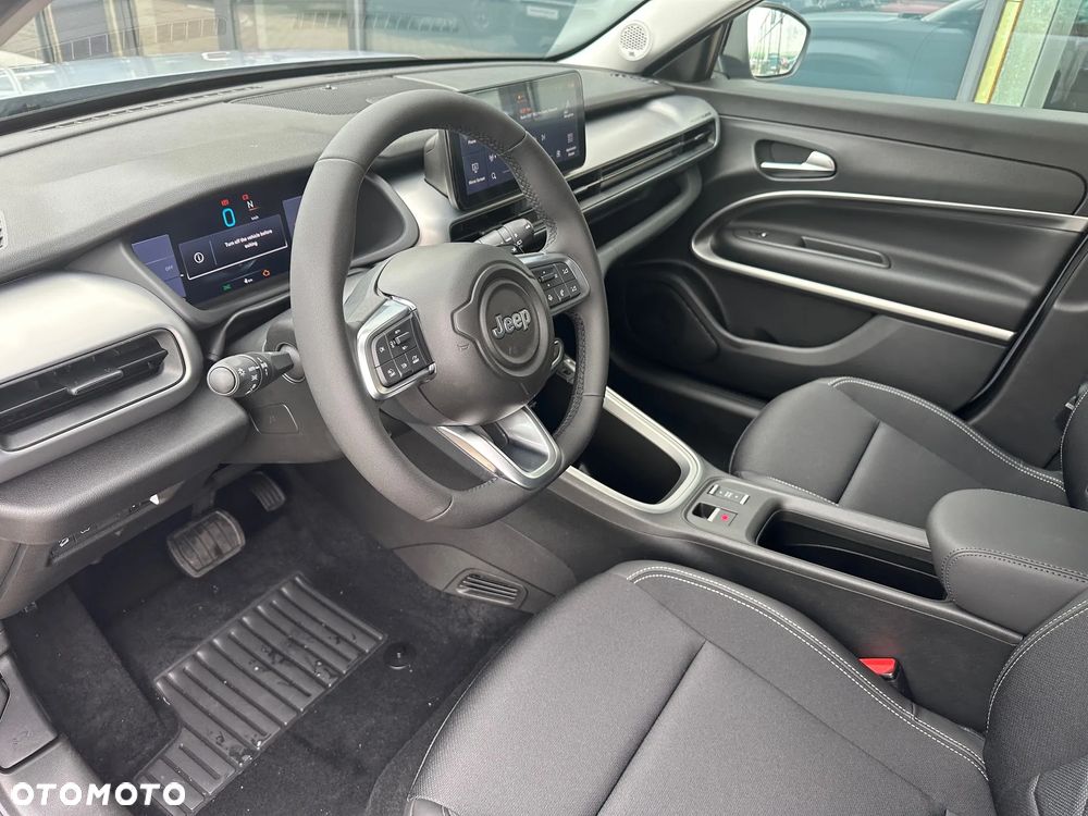 Jeep Avenger 1.2 T3 mHEV Summit FWD eDCT6 - 7