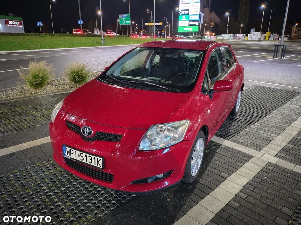 Toyota Auris - 1