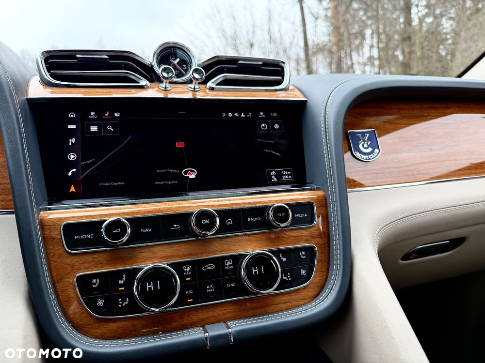 Bentley Bentayga - 17