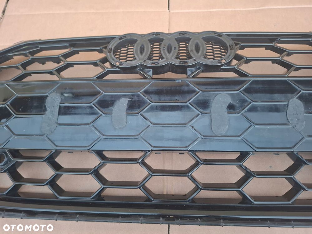 grill atrapa audi a4 s4 b9 8w lift oryginał ładny stan - 6