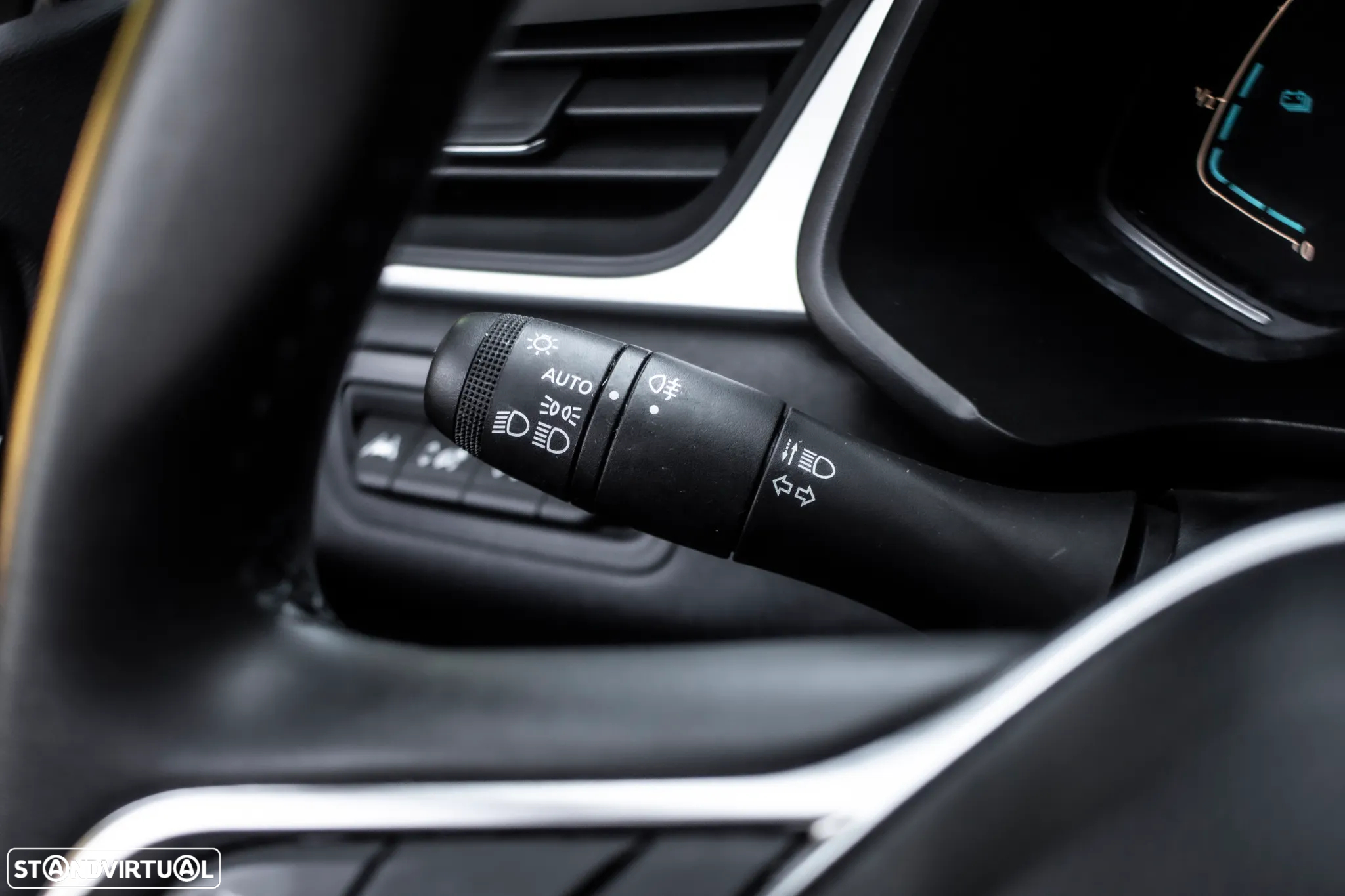 Renault Captur 1.6 E-Tech Intens - 16