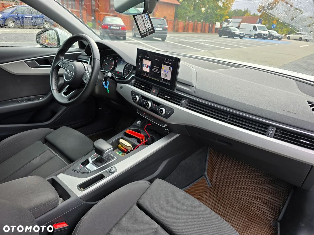 Audi A4 Avant - 13