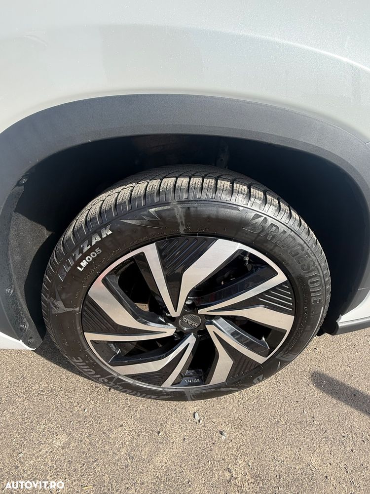 Toyota Highlander 2.5 Hybrid Luxury - 7