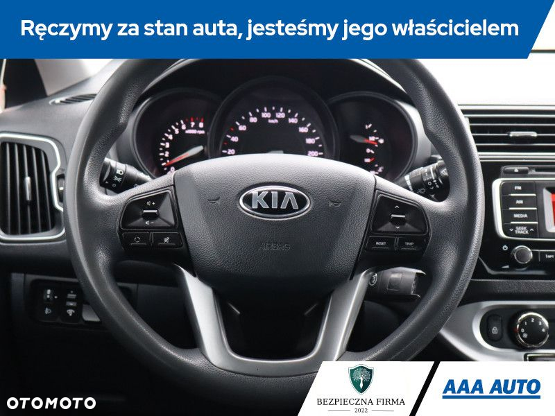 Kia Rio - 16