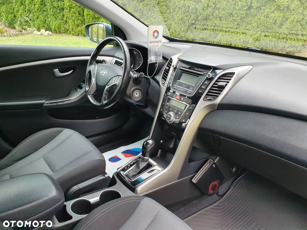 Hyundai i30 1.6 Automatik Trend - 16