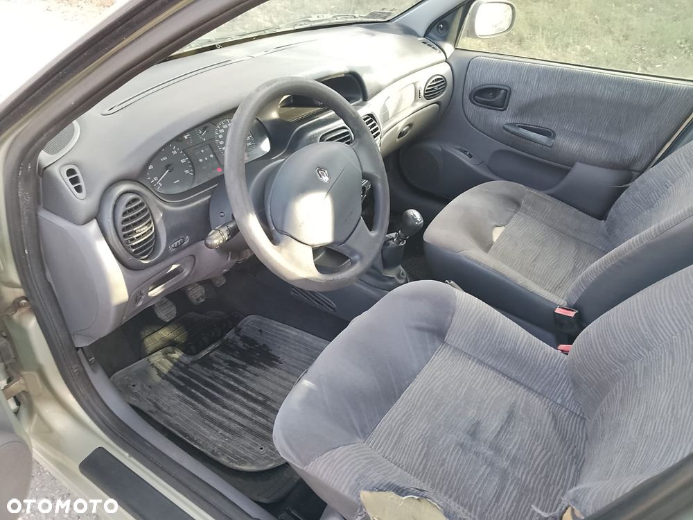 Renault Megane 1.4 16V Fidji - 10