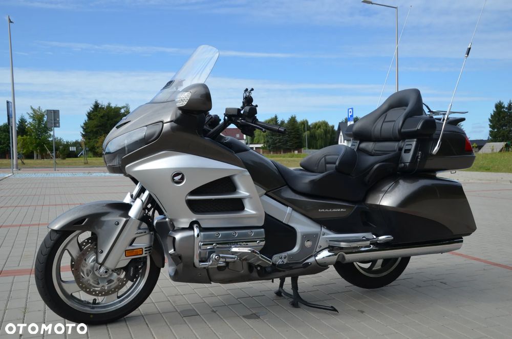 Honda GL - 6