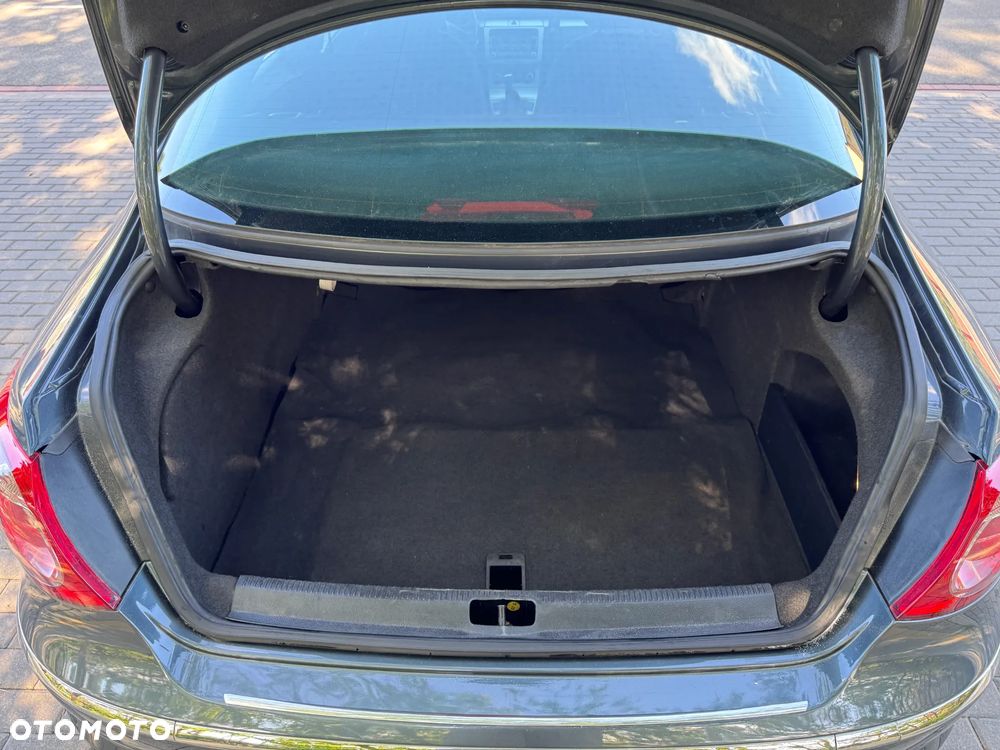 Volkswagen Passat CC 1.8 TSI Individual - 33